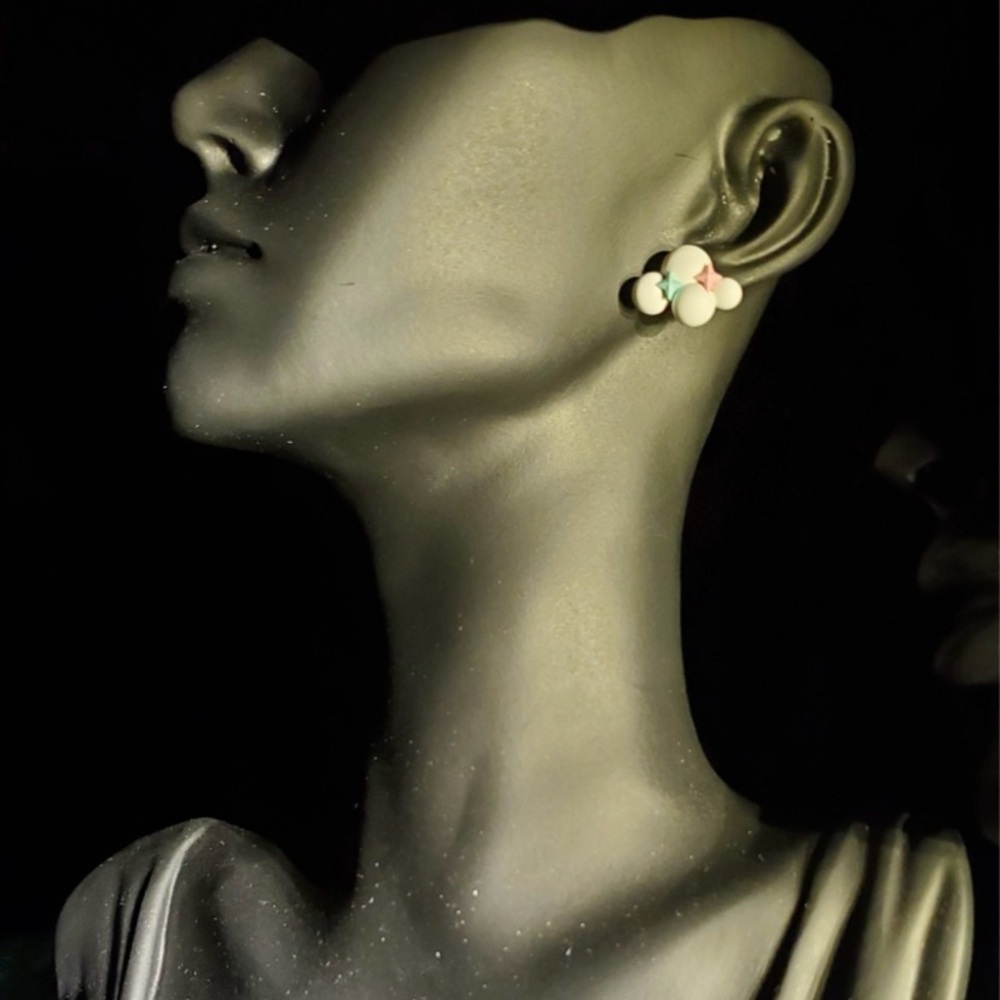 Elegant Cream Cloud Earrings